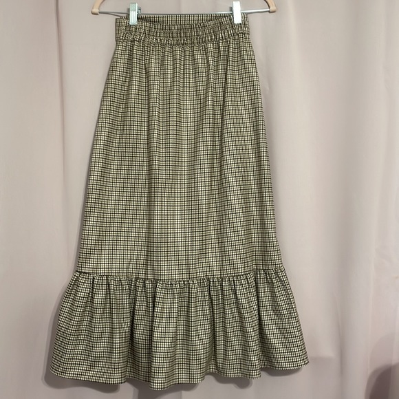 Zara plaid skirt - Picture 3 of 4